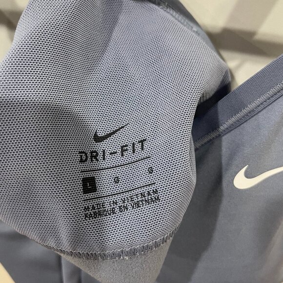 Nike Racer Back Sports Bra - Picture 3 of 3